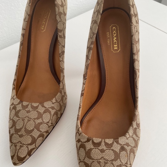 COACH Ellin Brown Signature Pointed Toe Pumps 8M/B Business Casual Workw… - Picture 6 of 6